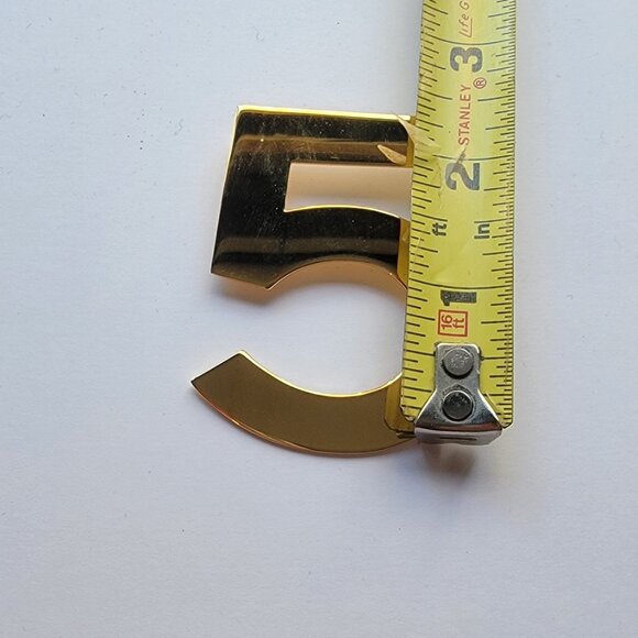 CHANEL classic gold number 5 brooch pin. 2.25" h x 1.5" w - Picture 8 of 8